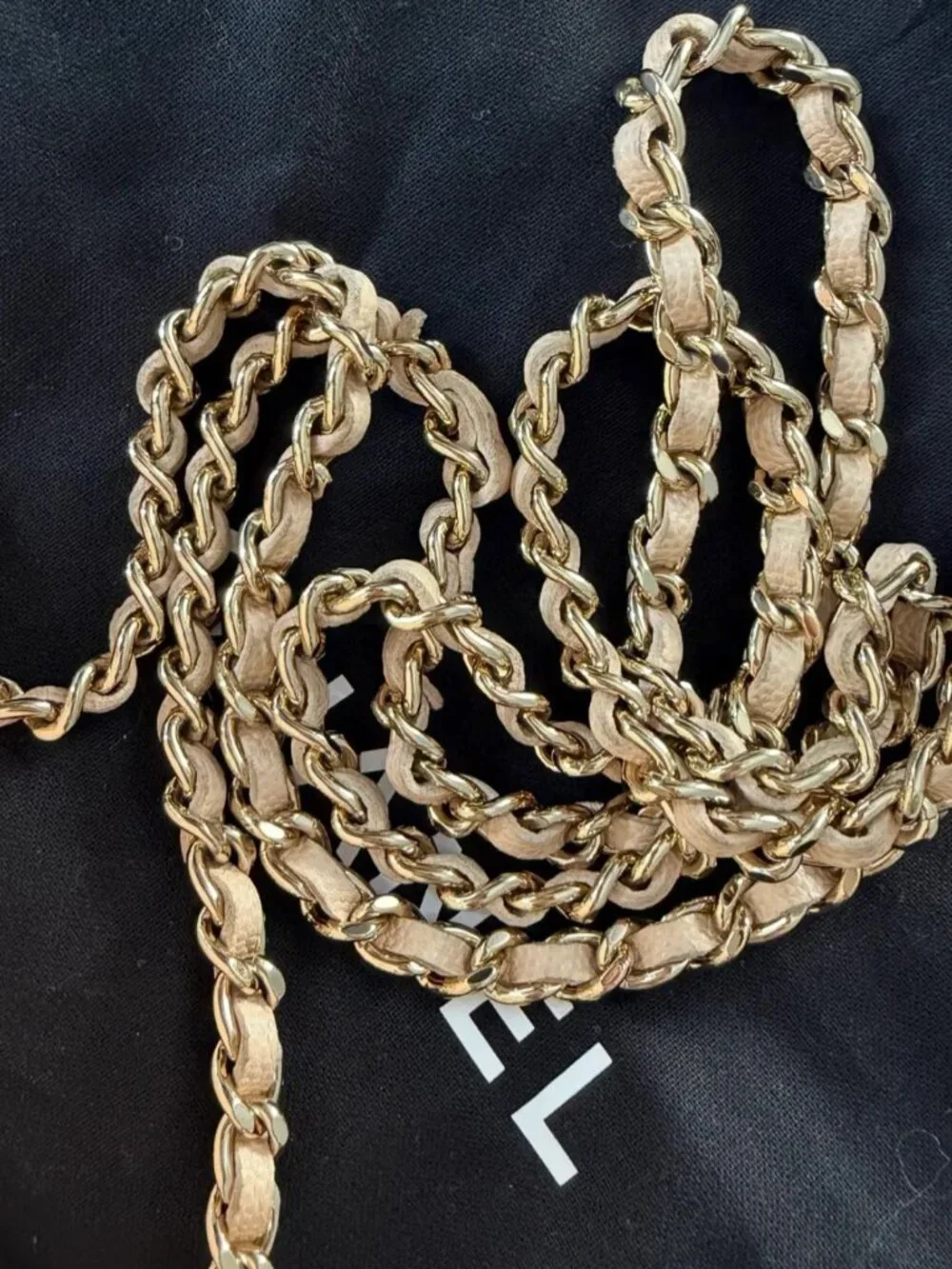 CHANEL 100% authentic